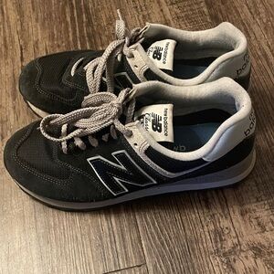 New Balance Woman’s Black and Gray Suede & Mesh Sneakers
